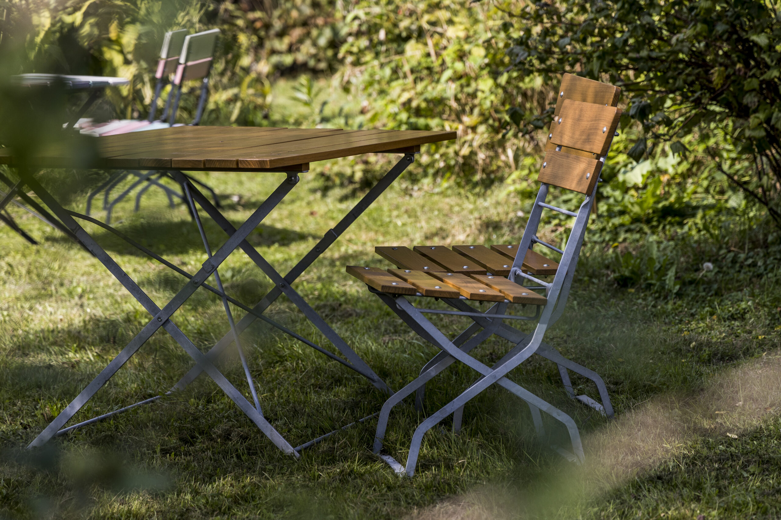 Klappstühle mit Tisch